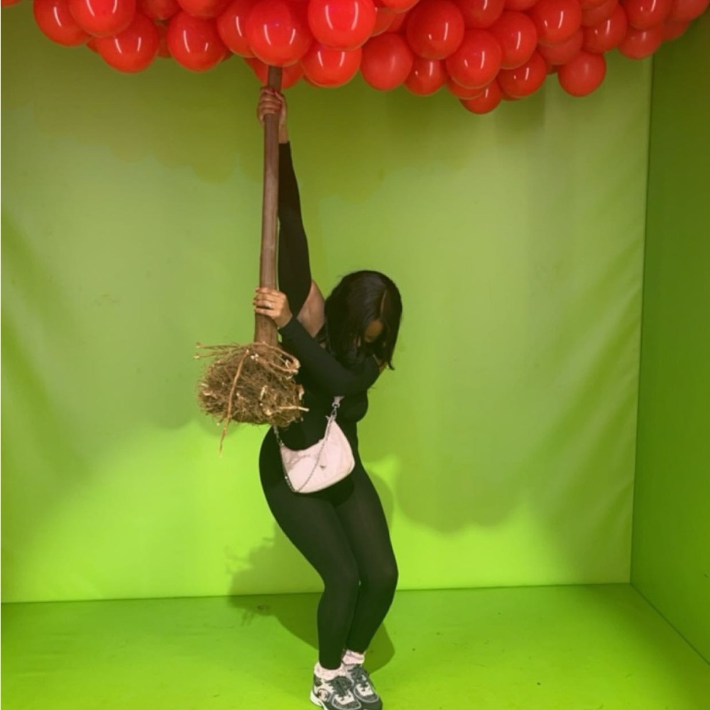 Meet your Posher, Nyarabia